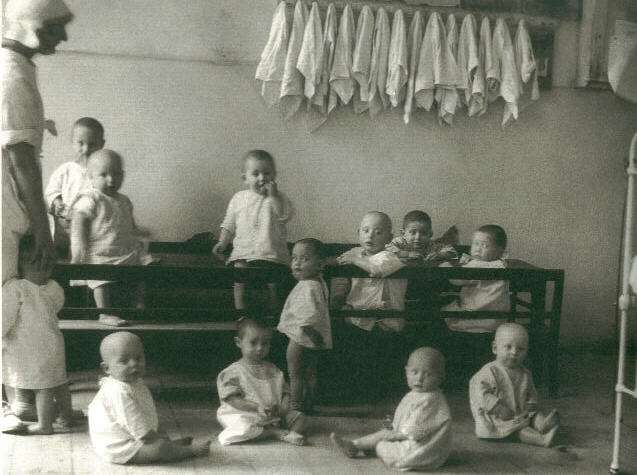 Auschwitz camp nursery, 1942