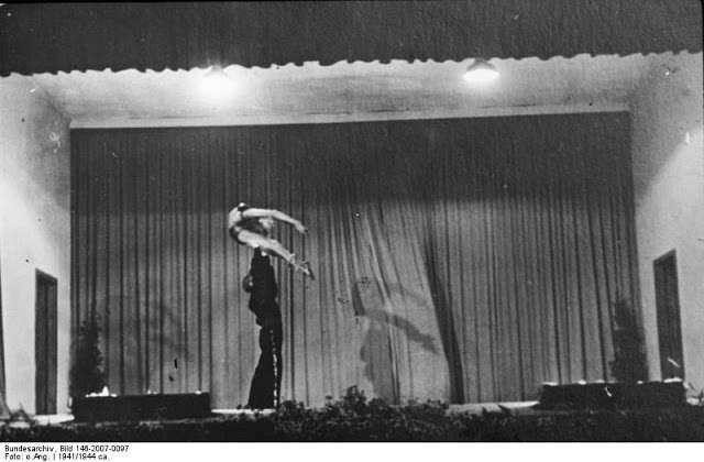 A stage performance at Auschwitz, circa 1941-1944